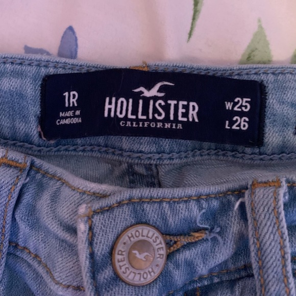 Hollister High Rise Slim Straight Leg Stretch Jeans - Picture 5 of 7